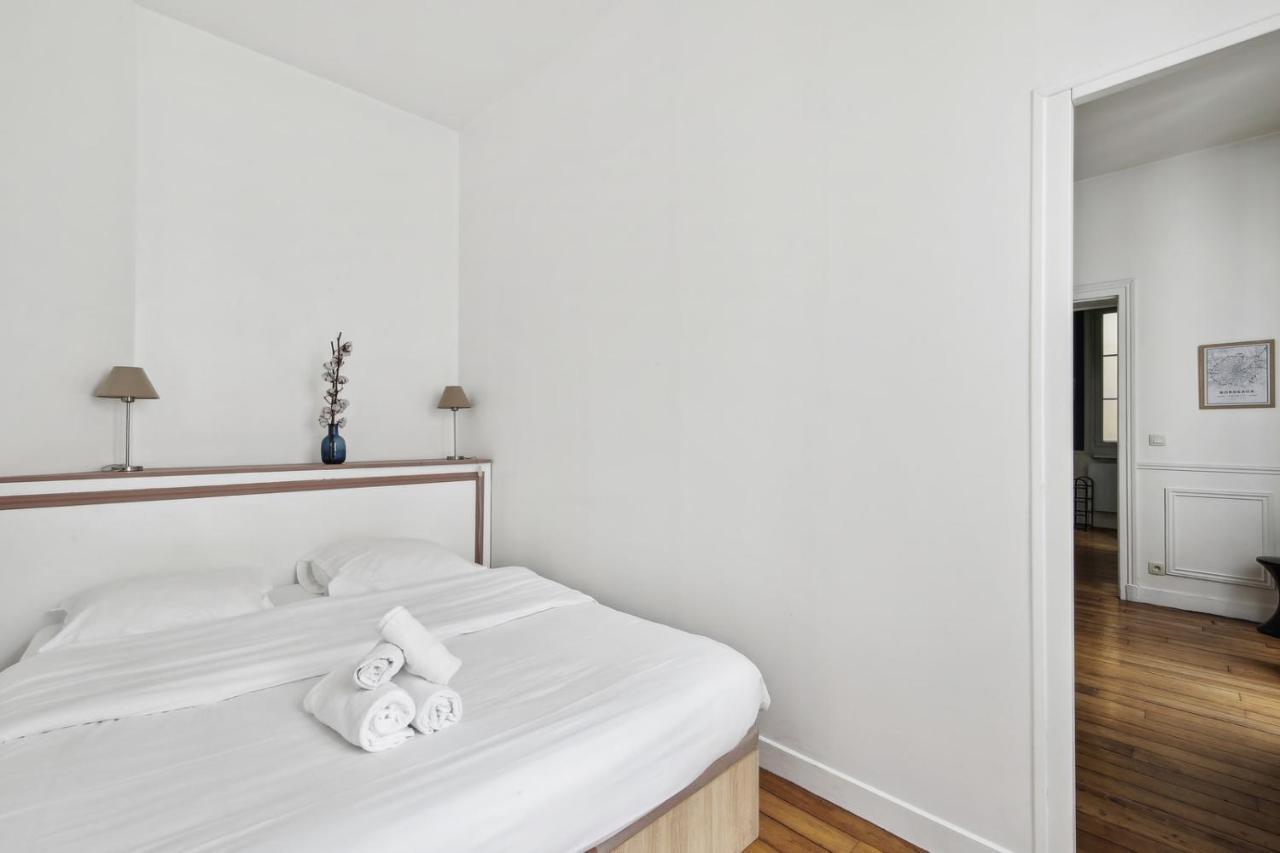 Saint-Martin & Marais - City Apartment Paris Bagian luar foto